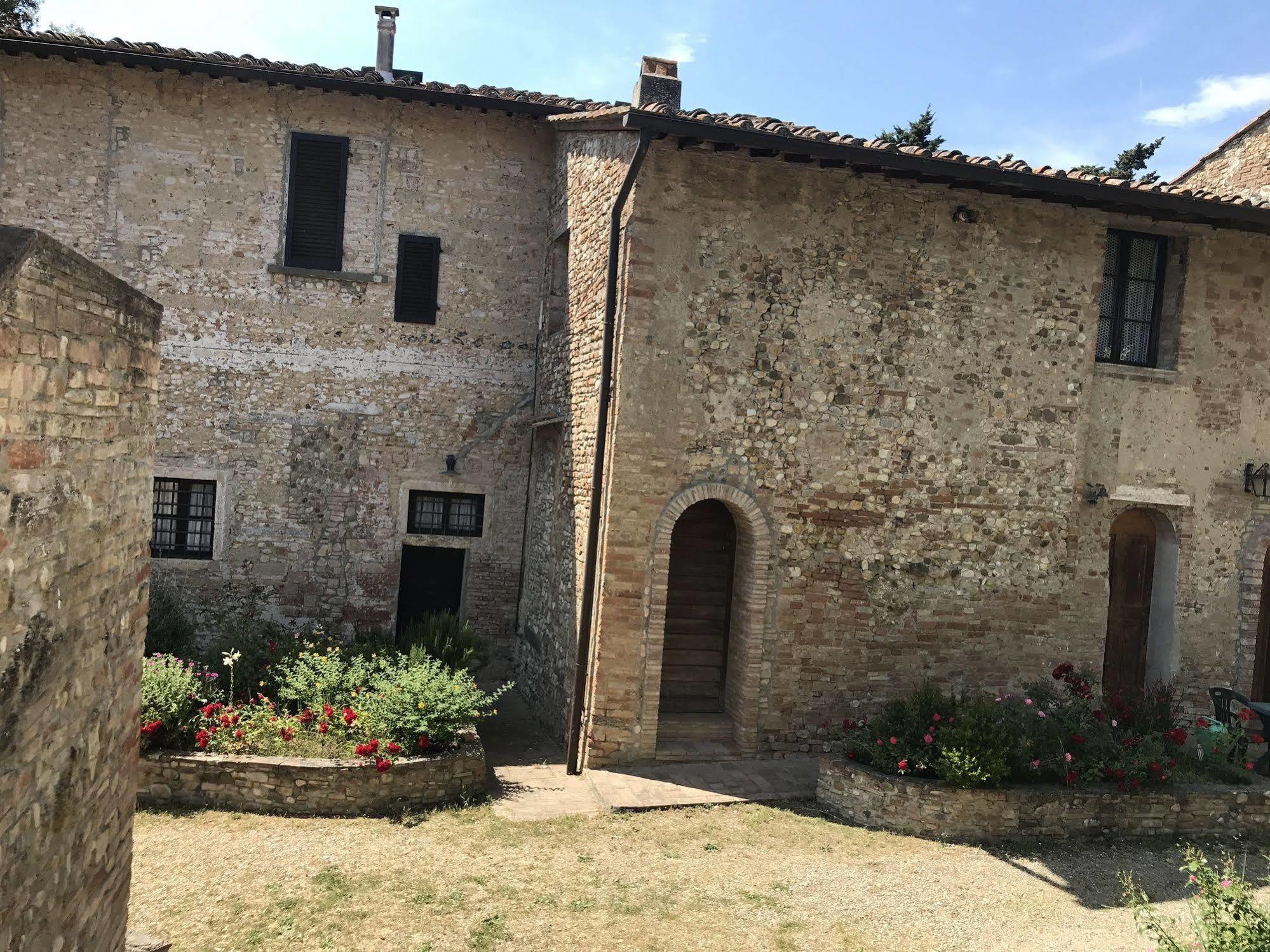 몬테스페르톨리 Castello Di Fezzana 아파트 외부 사진