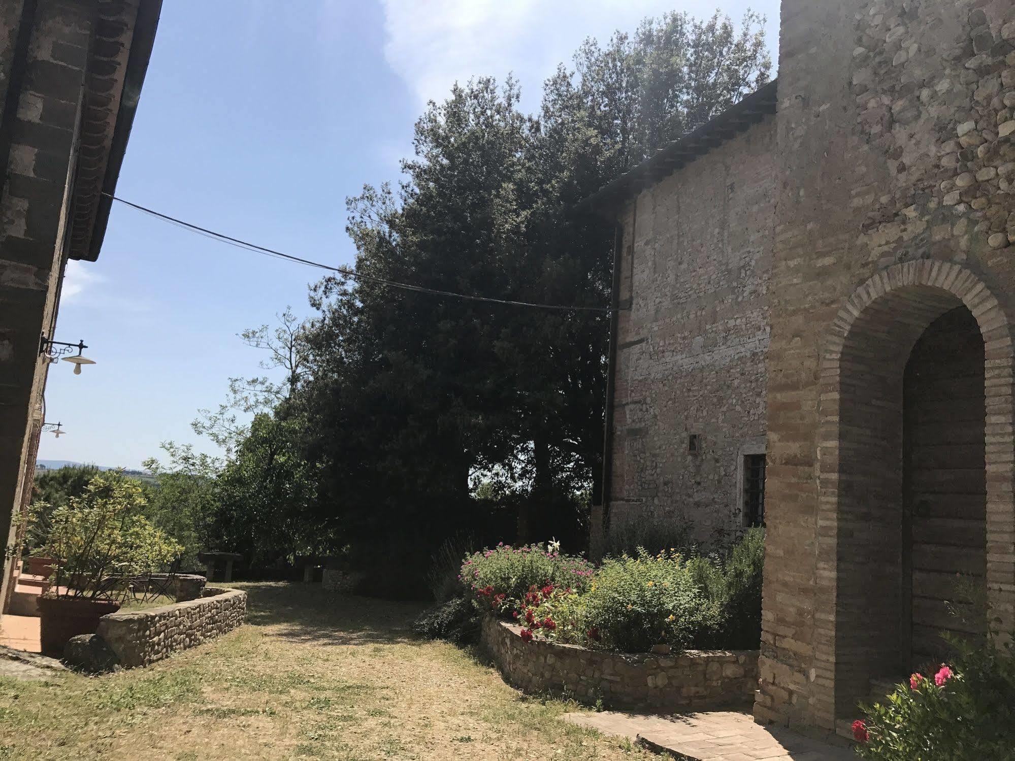 몬테스페르톨리 Castello Di Fezzana 아파트 외부 사진