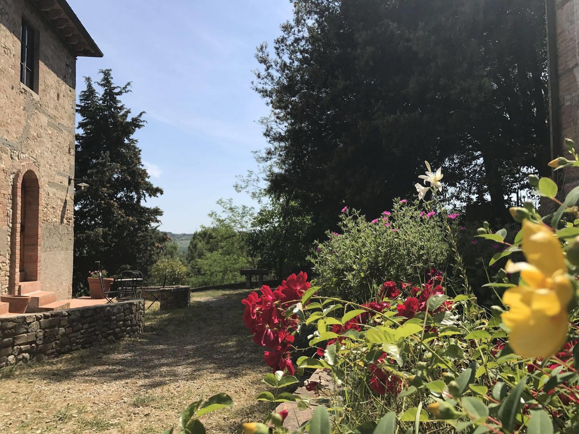 몬테스페르톨리 Castello Di Fezzana 아파트 외부 사진