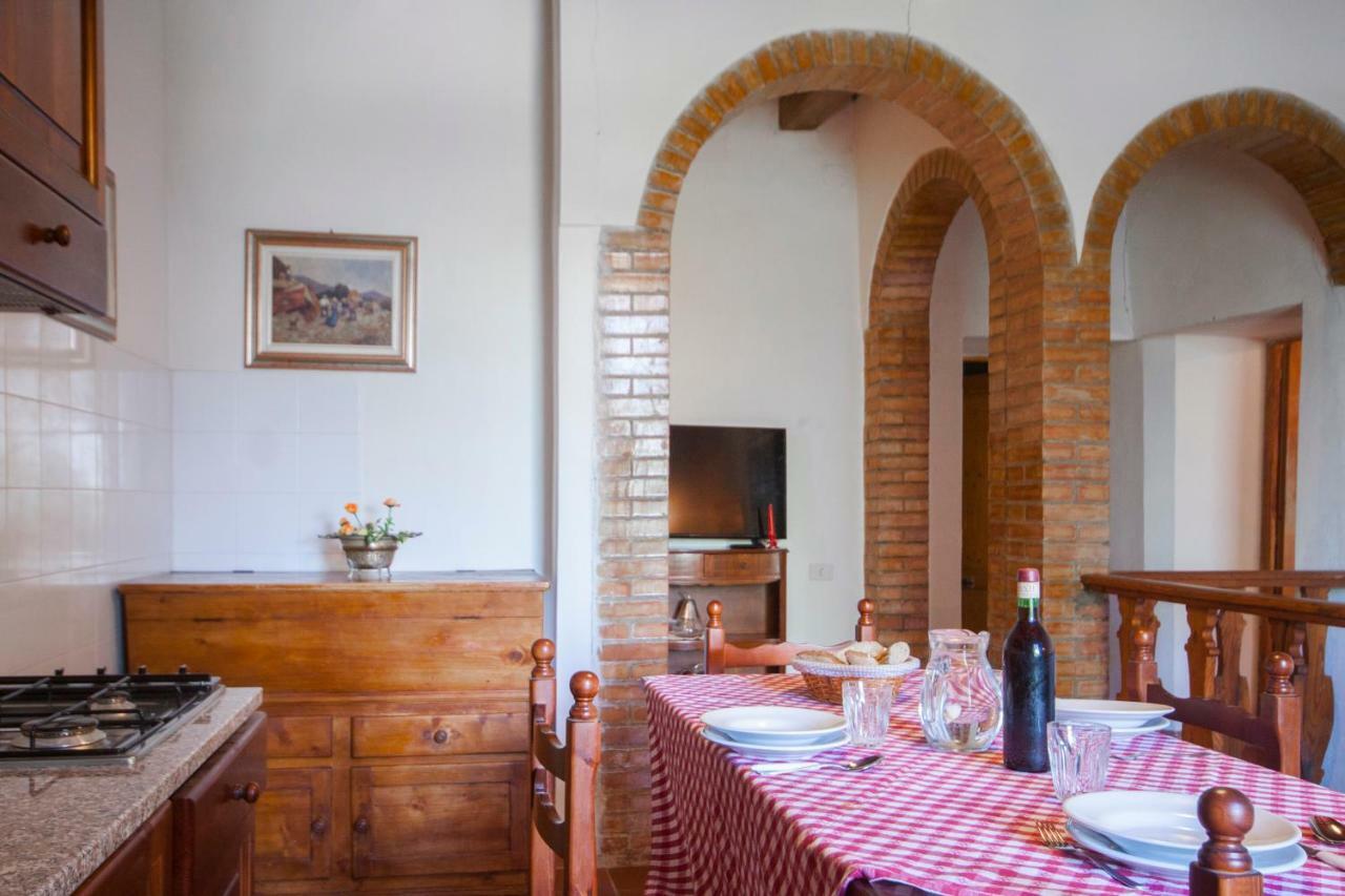 몬테스페르톨리 Castello Di Fezzana 아파트 외부 사진
