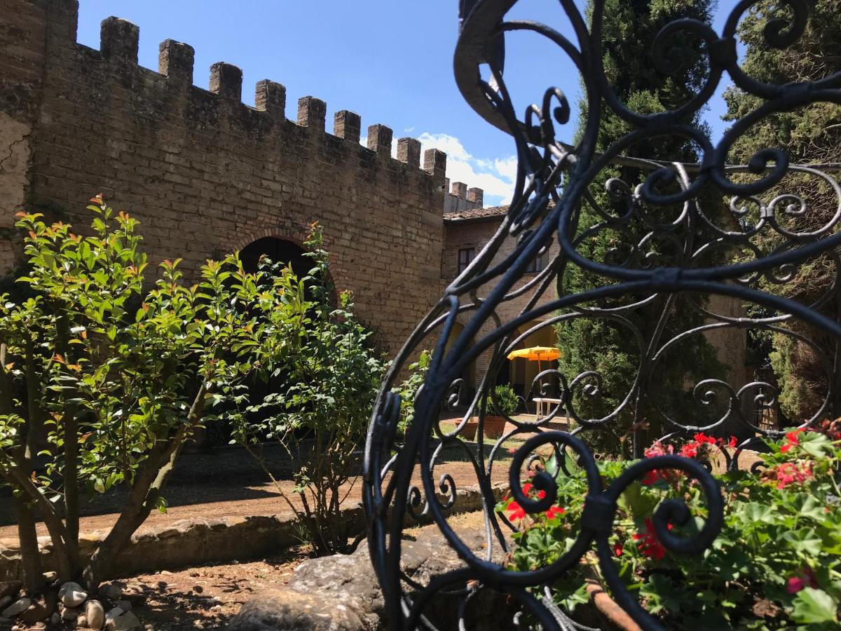 몬테스페르톨리 Castello Di Fezzana 아파트 외부 사진